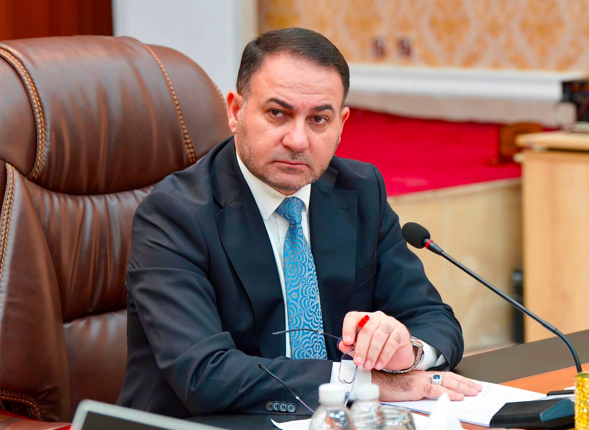 العراق يطلب دعماً أميركياً لحسم انضمامه إلى منظمة التجارة العالمية ويعزز شراكته الاستثمارية