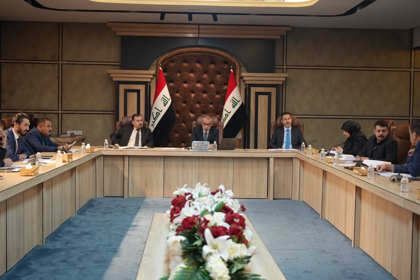 اللجنة المالية النيابية تناقش قوانين الاستثمار والإجازات والاقتراض وترفع عدداً منها إلى البرلمان