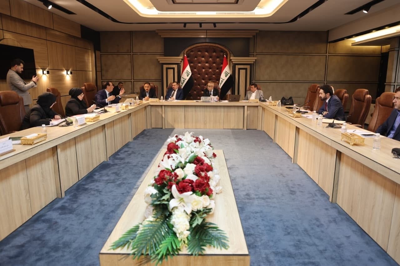 المالية النيابية تناقش تنظيم بيع أراضي الدولة والاستثمار الزراعي وتستكمل البحث باجتماع جديد