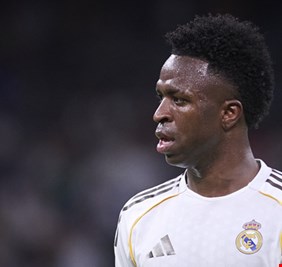 ريال مدريد يحدد شرطه الوحيد للتخلي عن خدمات فينيسيوس هذا الصيف