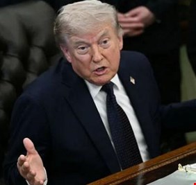 ترامب يعلن تعليق الهجوم على إيران وقبول اتفاق مبدئي لفتح مضيق هرمز وإنهاء التهديد النووي