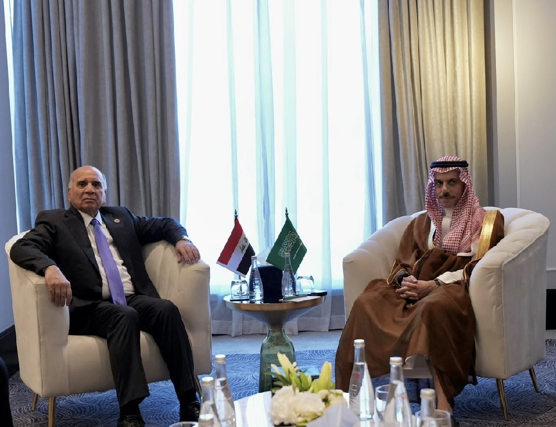 العراق والسعودية يبحثان زيارة الوفد الأمني والتنسيق بشأن القمة العربية وأمن المنطقة