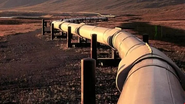 النفط: التوجه لإنشاء أنبوب جديد بين العراق وسوريا بطاقة مليون برميل يومياً