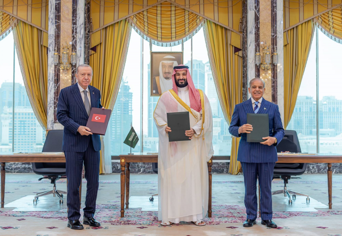 مرجعية عراقية تحذر من تحويل «تحالف مكة» إلى محور يهدد وحدة العالم الإسلامي