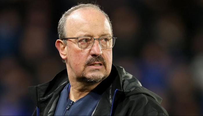 شرط صادم يدفع رافائيل بينيتيز لرفض منتخب الجزائر