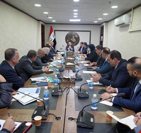 الكهرباء والطاقة النيابية تخفض فائدة مبادرة الطاقة المتجددة إلى 3 بالمئة وتشكل فريقاً لتسريع معاملات المواطنين
