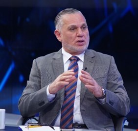 الأعرجي: ندعم حصر السلاح بيد الدولة واستمراره خارج المؤسسات يعرقل الاقتصاد والاستثمار