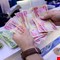 المالية النيابية تعلن إيقاف منحة طلبة الجامعات والمدارس بسبب الأزمة المالية
