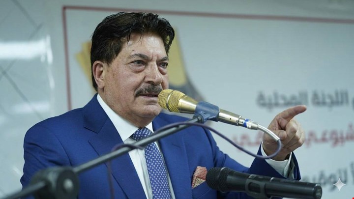 ثلاثة، لا أرد على شتائمهم !