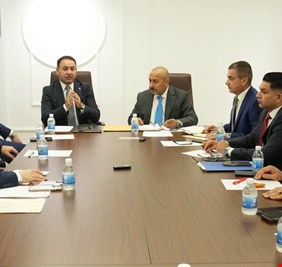 لجنة المنافذ الحدودية تبحث مع وزير التجارة إجازات الاستيراد والأسمدة ودعم المنتج الوطني