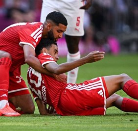 بعد سقوطه المرعب .. موسيالا يكشف تفاصيل حالته الصحية