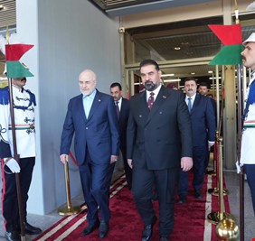 الحلبوسي يطالب طهران بحماية صادرات النفط العراقية عبر مضيق هرمز
