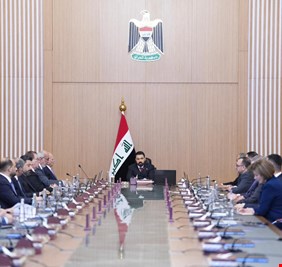 الحلفي: حكومة الزيدي لم تحقق نتائج ملموسة بعد 100 يوم ومهددة بالتحول إلى حكومة أزمات