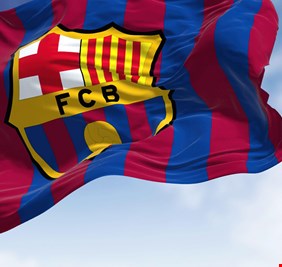 10 ملايين تعرقل الصفقة.. برشلونة يطرق باب مهاجم أفريقي