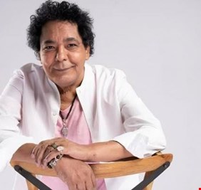 للمرة الثانية خلال آيام.. أزمة صحية مفاجئة تُصيب الفنان محمد منير