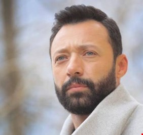 أحمد فهمي يكشف تفاصيل صادمة عن طفولته