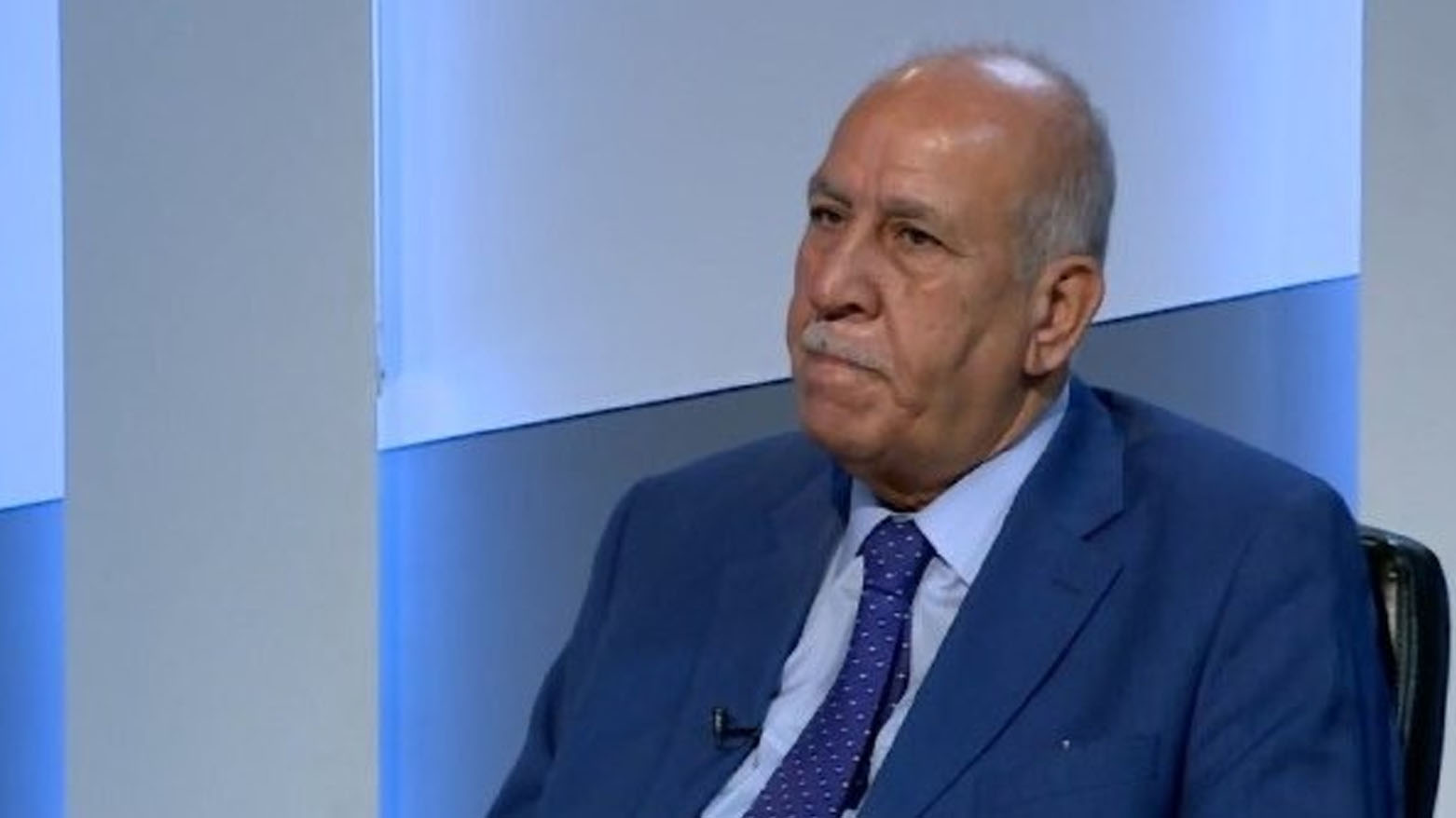 وائل عبد اللطيف يجمع سياسيي البصرة للمطالبة بتثبيت حقوق العراق في خور عبدالله وحقل الدرة