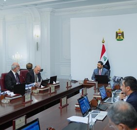 الحكومة توقف هدم التجاوزات وتعلن قرب صرف مستحقات الفلاحين والمقاولين