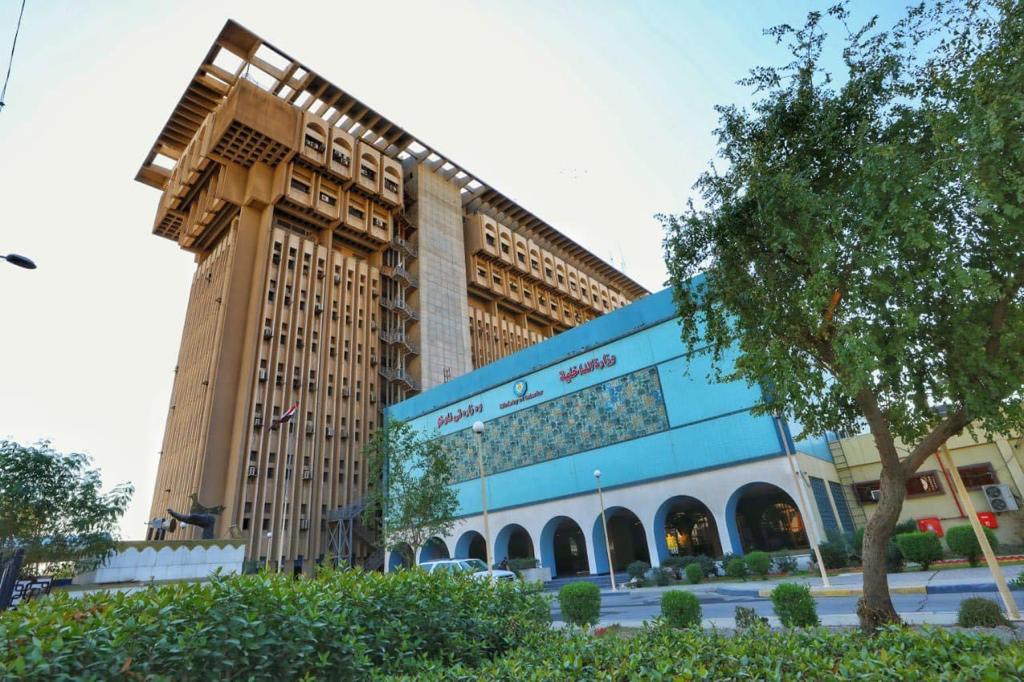 هل يصح أن تبقى وزارة الداخلية بلا وزير؟