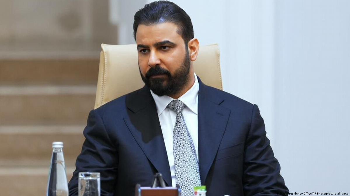 الزيدي يقيّد ظهور المسؤولين إعلاميا ويشدد على توحيد الخطاب الحكومي