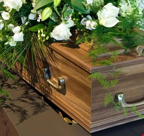 عادت للحياة داخل تابوت.. حادثة غريبة لسبعينية في الصين تثير رعباً