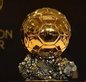 ليس يامال أو مبابي.. من اللاعب الأقرب للكرة الذهبية بعد غلق التصويت؟