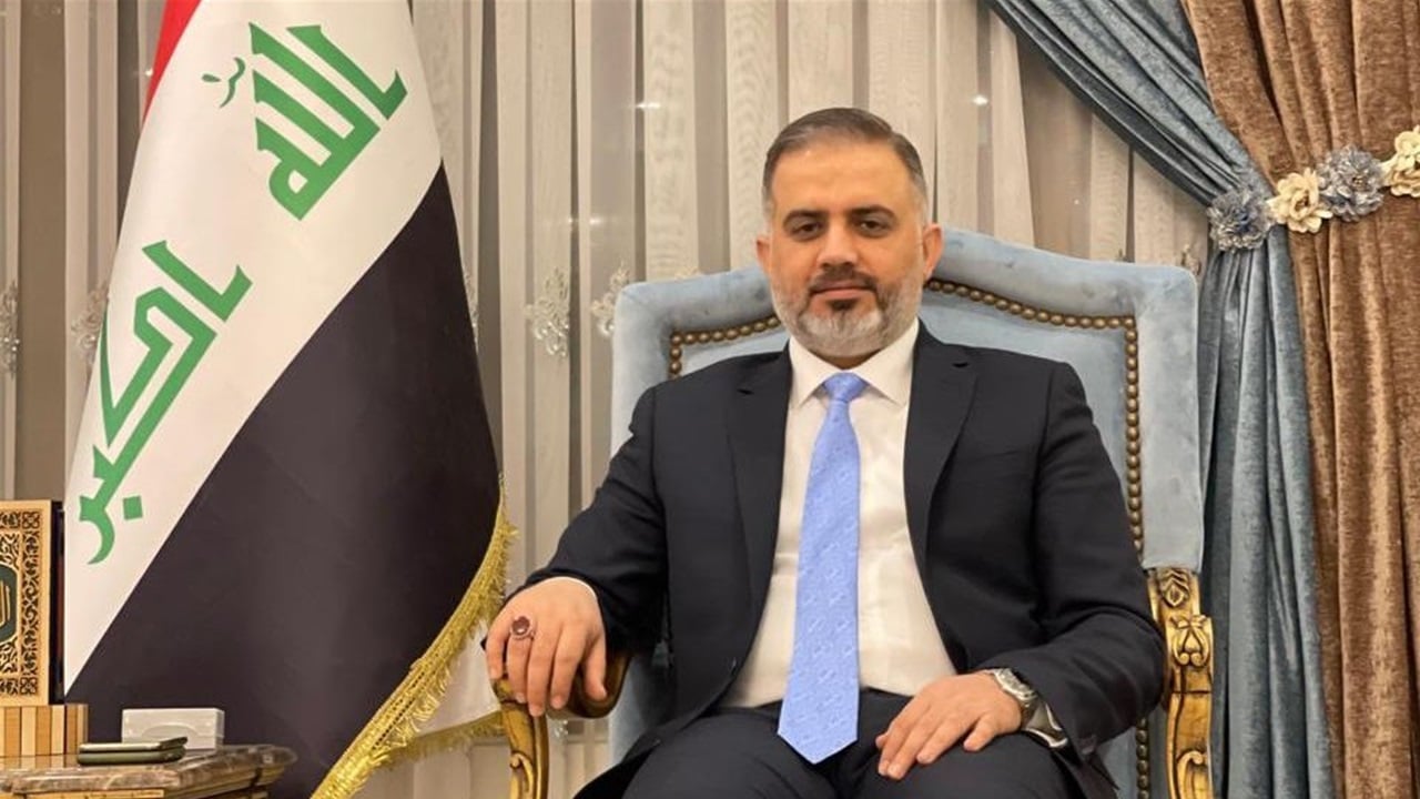 الكلابي: الحكومة اتخذت إجراءات لمعالجة الأزمة المالية والرواتب مؤمنة بصعوبة
