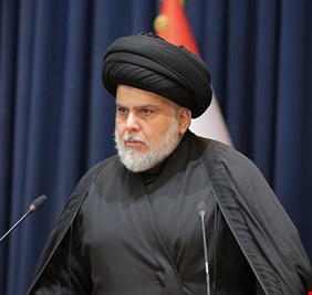 مقتدى الصدر يدعو إلى علاقات متوازنة مع واشنطن ويحذر من تحويل العراق إلى ساحة صراع