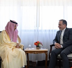 عراقجي يكشف تفاصيل اتصاله مع بن فرحان ويعرض وساطة إيران بين السعودية والحوثيين