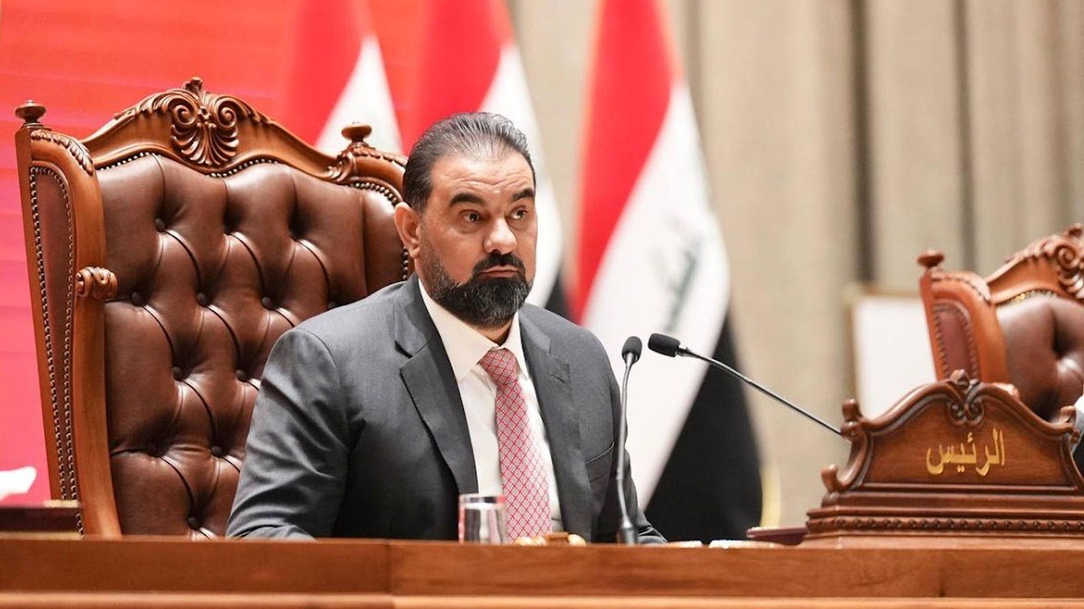 الحلبوسي يعلن دعمه للإجراءات القانونية لحماية السلم الأهلي والمضي بتشريع قانون الجرائم المعلوماتية