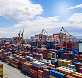 العراق ينفق 72.3 مليار دولار على الاستيراد في 2025 والصين تستحوذ على 43 بالمئة