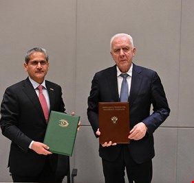 النزاهة تبرم مذكرة تفاهم وتوقع برنامج تعاون مع الادعاءين الآذري والروسي في ميدان منع الفساد ومكافحته