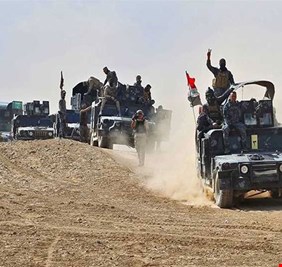 قوات مكافحة الإرهاب تقتحم حي الصحة الأولى بأيمن الموصل