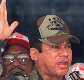 نورييغا.. أطاحه غزو أميركي وقتله 