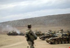 القوات العراقية تحاصر معسكر 