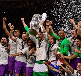بعد مدرب كروتوني .. لاعبو مدريد يحتفلون بطريقة غريبة