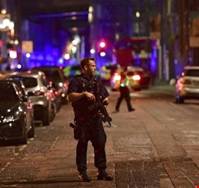 الكوبرا تجتمع بعد هجمات لندن .. تعرف على تفاصيل الهجوم