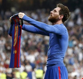 هل تسجن الإمارات من يرتدي قميص برشلونة؟