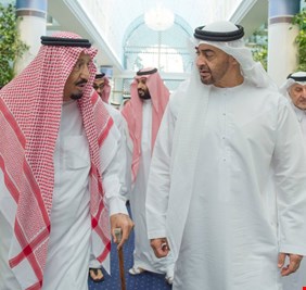 وول ستريت : الرياض وأبو ظبي تُعدان اجراءات اضافية “خبيثة” لمعاقبة قطر