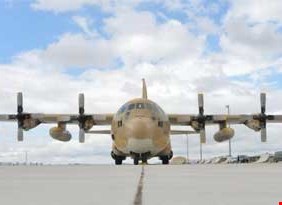 122 ضابطاً إسرائيلياً وأميركياً في قاعدة فيصل الجوية بـ السعودية