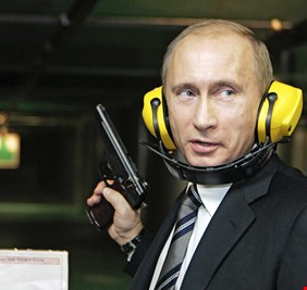 كاسترو حطم الرقم القياسي ولم ينافسه احد.. بوتين نجا من “5” محاولات اغتيال و”يفتخر”