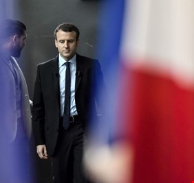 رئيس فرنسا يرد على اتصالات المواطنيين بنفسه .. لماذا أغلق متصل الخط في وجه الرئيس؟