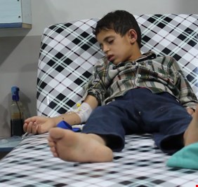 إفطار قطري سمّم مئات النازحين