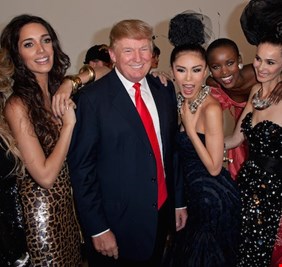 أوباما للنساء: ترامب يشبهكن بالخنازير والكلاب