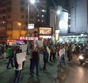 الشرطة المصرية تشتبك مع متظاهرين إحتجوا على قرار تسليم جزيرتين للسعودية