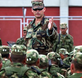 شاهد بالوثائق دولة عربية تستأجر مرتزقة للقتال في دول شقيقة