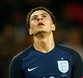 ميسي و نيمار يطالبان بهدف ريال مدريد
