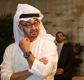 الإمارات تعوض أمريكي أشرف بن زايد على تعذيبه