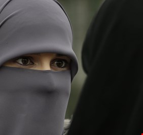 أحلام أخطر داعشية في العراق ... كيف كانت تجمع المعلومات لداعش منذ 2003