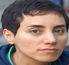 هل اغتالت  أمريكا عالمة الرياضيات الشهيرة